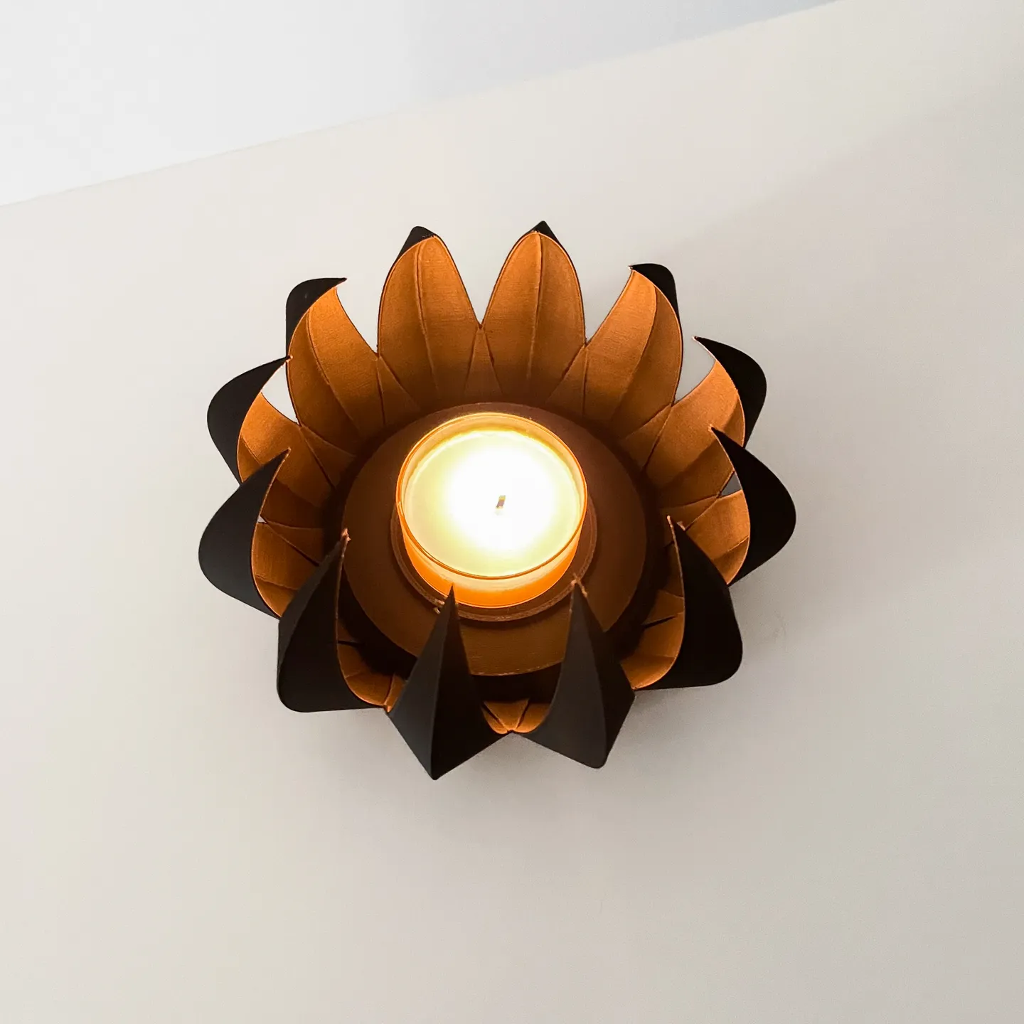 The Loco Tealight Candle Holder - 5005