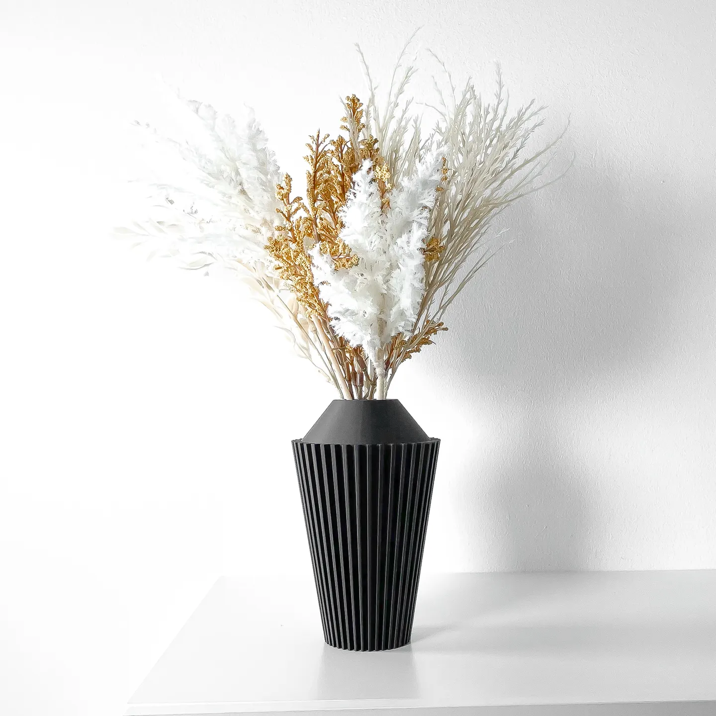 The Riveno Flower Vase | Modern & Unique Home Decor for Flower Arrangements - 1095