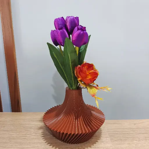 The Kitan Flower Vase | Modern & Unique Home Decor for Flower Arrangements - 1106