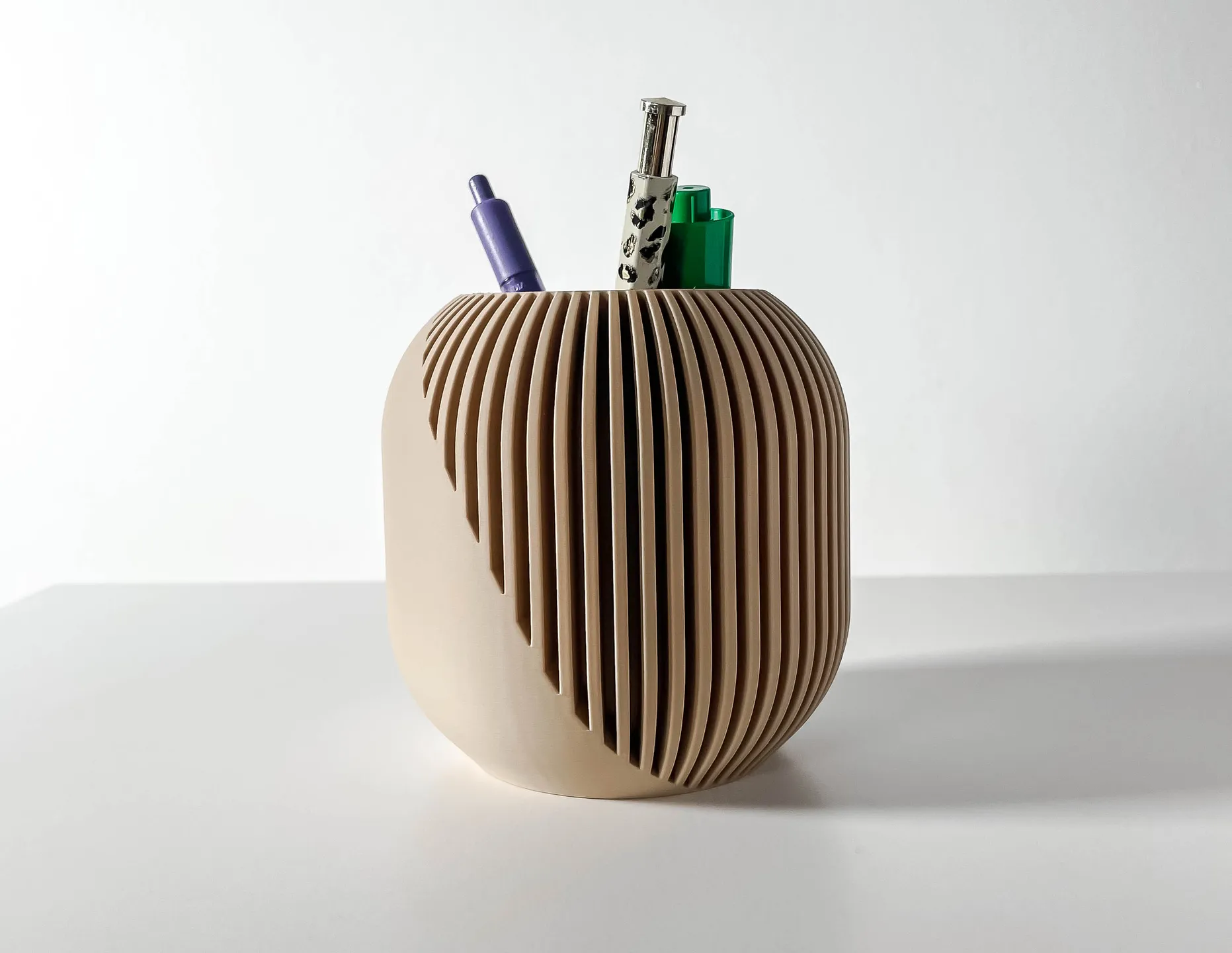 The Olas Pen/Stationery Holder - 7005